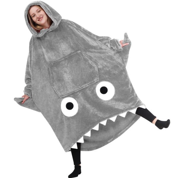 56ce3f6f-58b3-4d3f-b02c-ea8de5a72b51.jpg Shark Hoodie Blanket Lengthened Wide